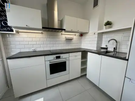 Łódź ,  Olimpijska   8