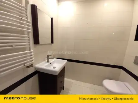 Skierniewice ,  Łowicka   18