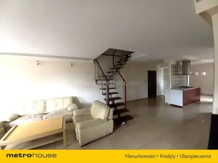 Skierniewice ,  Łowicka   4