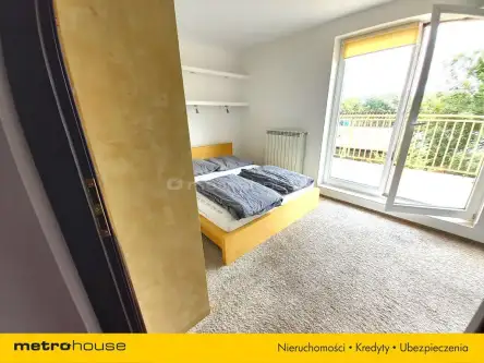 Skierniewice ,  Łowicka   8