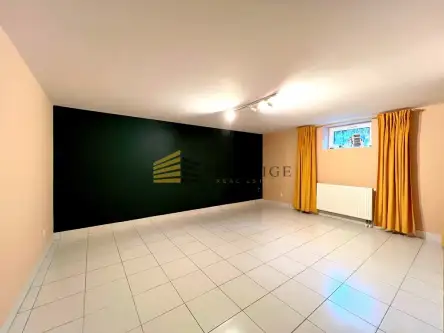 Warszawa ,  Uprawna   13