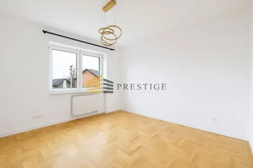 Warszawa ,  Uprawna   4