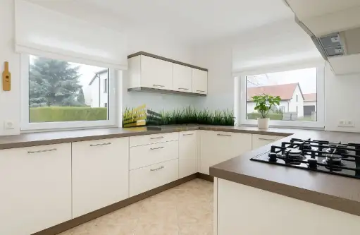 Warszawa ,  Uprawna   6