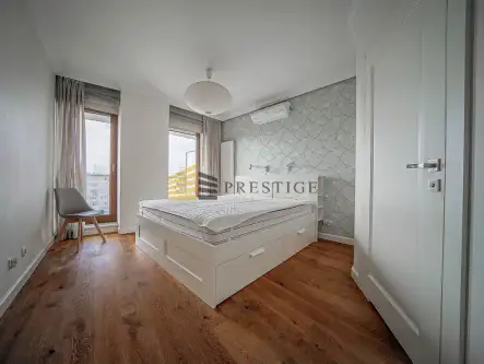 Warszawa ,  Solec   4