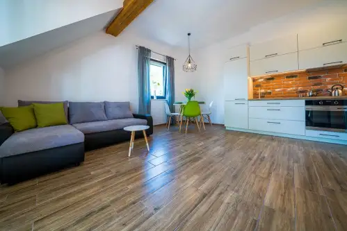 Dębki ,  Topolowa   19