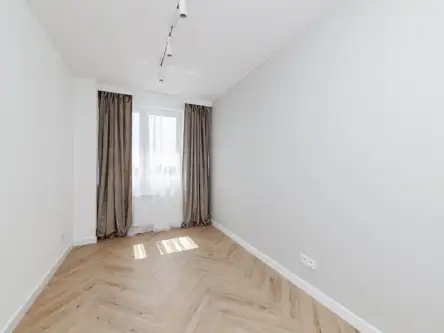 Warszawa ,  Sienna   7