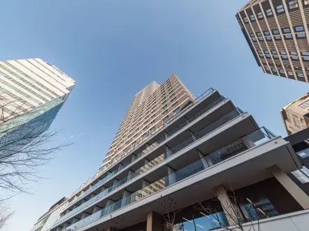 Warszawa ,  Grzybowska   8