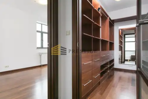 Warszawa ,  Podchorążych   15