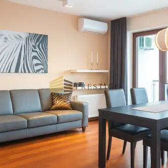 Warszawa ,  Wronia   5