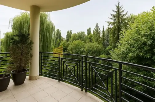 Warszawa ,  Płyćwiańska   10