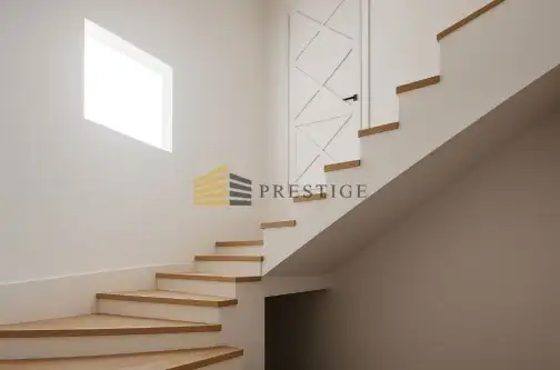 Konstancin-jeziorna ,  Warszawska   11