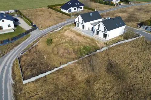 Barcin ,  Akacjowa   18