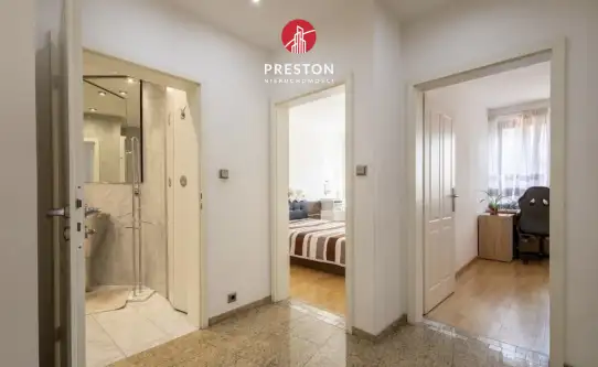 Warszawa ,  Aleja Jana Pawła Ii   16