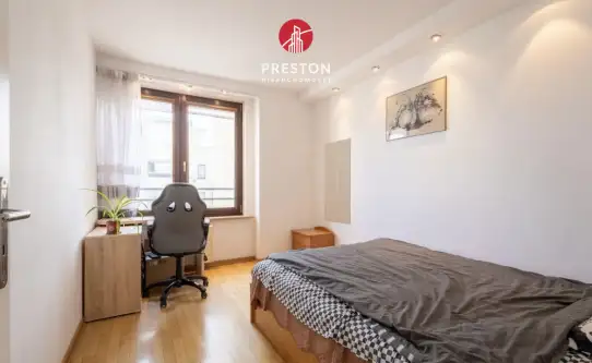 Warszawa ,  Aleja Jana Pawła Ii   20