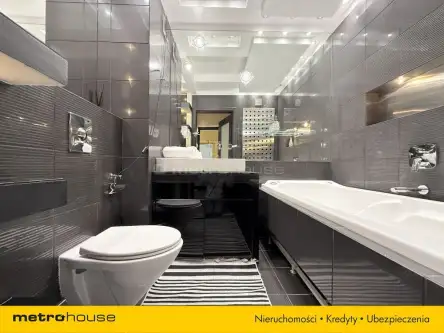 Warszawa ,  Włodarzewska   5