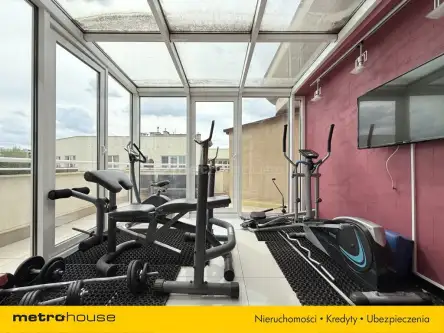 Warszawa ,  Włodarzewska   8