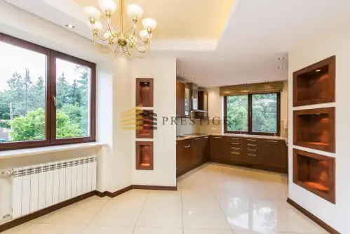 Warszawa ,  Truskawiecka   2