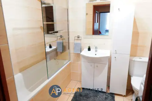 Olkusz ,  Armii Krajowej   8