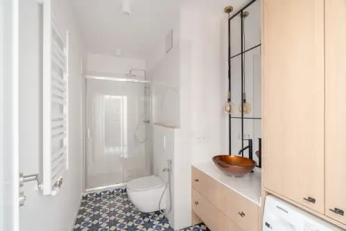 Poznań ,  Towarowa   8