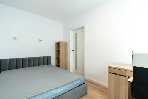 Poznań ,  Aleksandry Bielerzewskiej   18