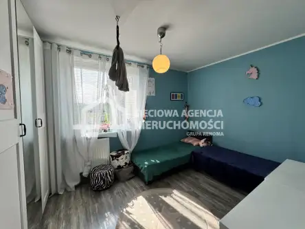 Gdynia ,  Leona Kruczkowskiego   8