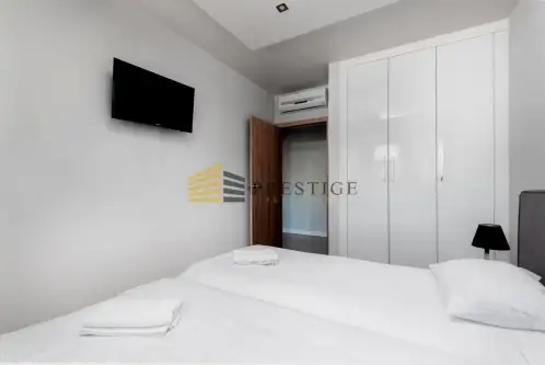 Warszawa ,  Wronia   8