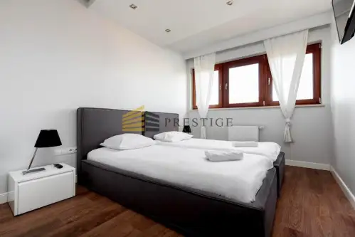 Warszawa ,  Wronia   4