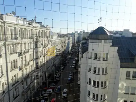 Warszawa ,  Hoża   16