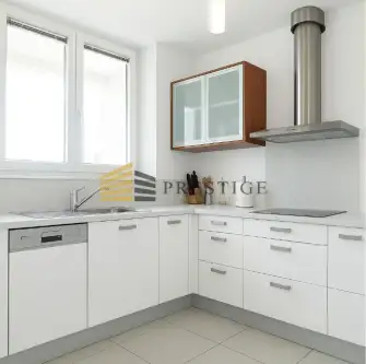 Warszawa ,  Hoża   7