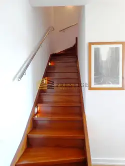 Warszawa ,  Hoża   8