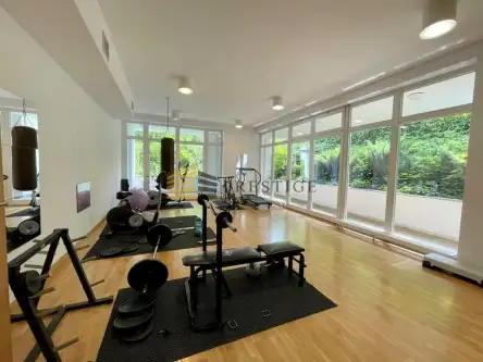 Warszawa ,  Bielska   15