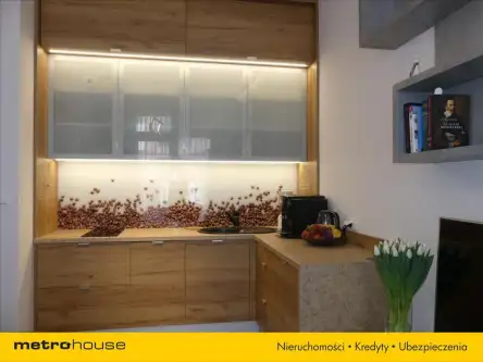 Warszawa ,  Plac Konesera   4