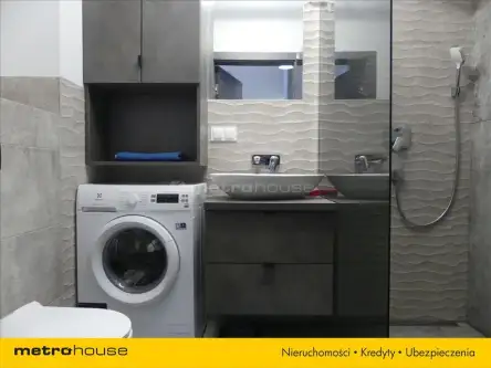 Warszawa ,  Plac Konesera   8