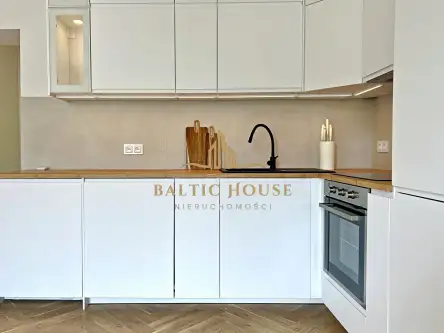 Gdynia ,  Żwirki i Wigury   7