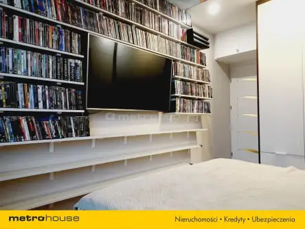 Warszawa ,  Bohaterów   8