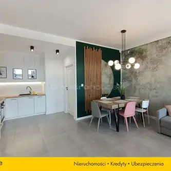 Ustka ,  Bulwar portowy   12