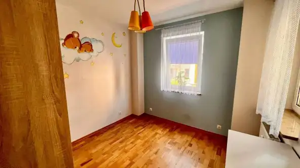 Warszawa ,  Odkryta   8