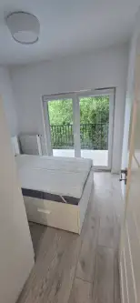 Warszawa ,  Wierna   5