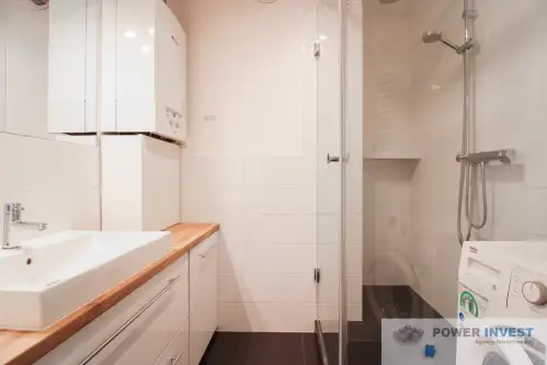 Kraków ,  Rzemieślnicza   12