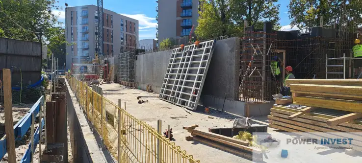 Kraków ,  Portowa   12