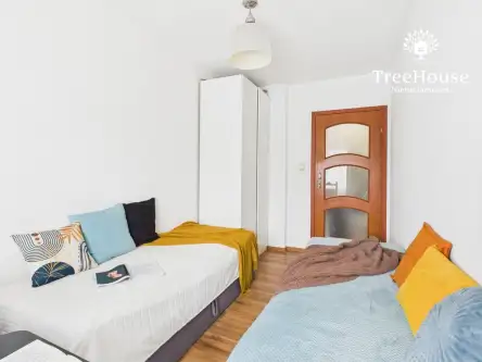 Mikołajki ,  Plac Wolności   14