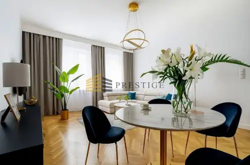 Warszawa ,  Wiejska   2