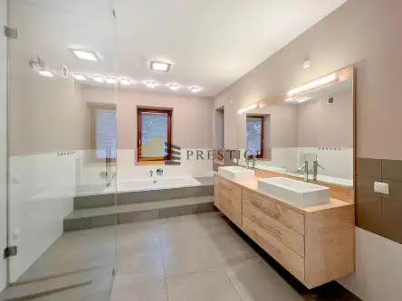 Warszawa ,  Siekierkowska   18