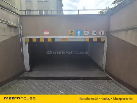 Warszawa ,  Środkowa   3