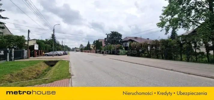 Sulejówek ,  Paderewskiego   8