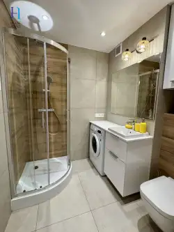 Łódź ,  Łączna   8