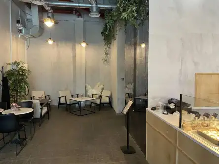 Warszawa ,  Stawki   7