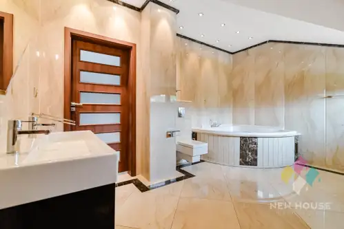 Olsztyn ,  Fiołkowa   6