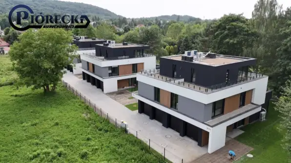 Kraków ,  Królowej Jadwigi   2