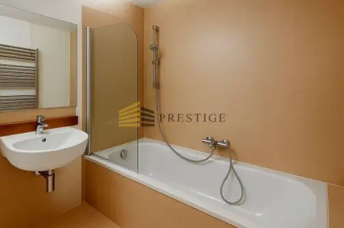 Warszawa ,  Jugosłowiańska   7